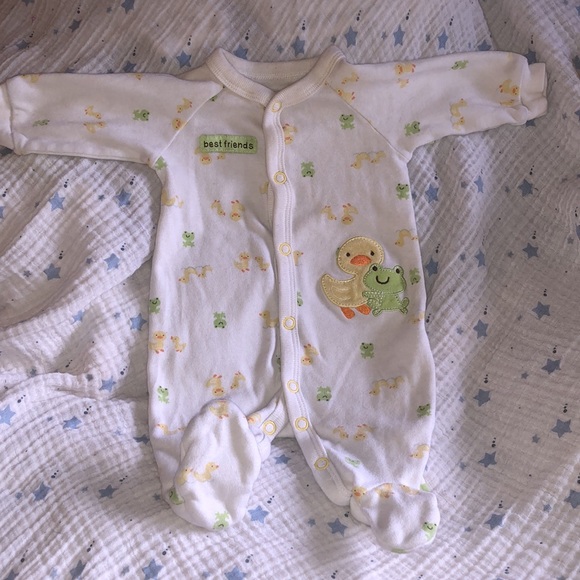 New born Footie onesies-set of 3 - Picture 5 of 9